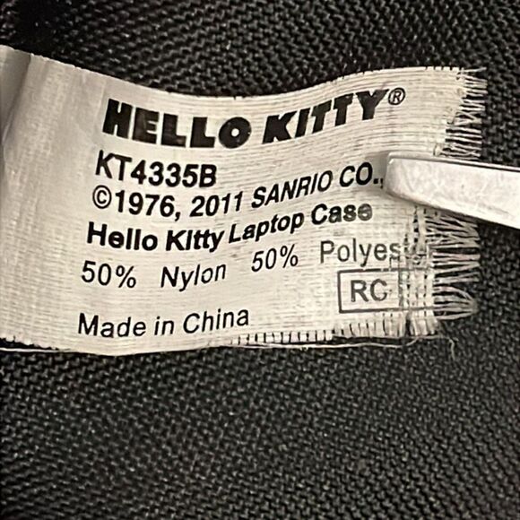 Hello Kitty Black  Laptop Case Messenger Bag Shoulder Strap 2011 - Picture 2 of 11